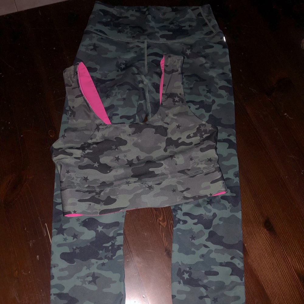 Fabletics Powerhold Star Camo Matching Set